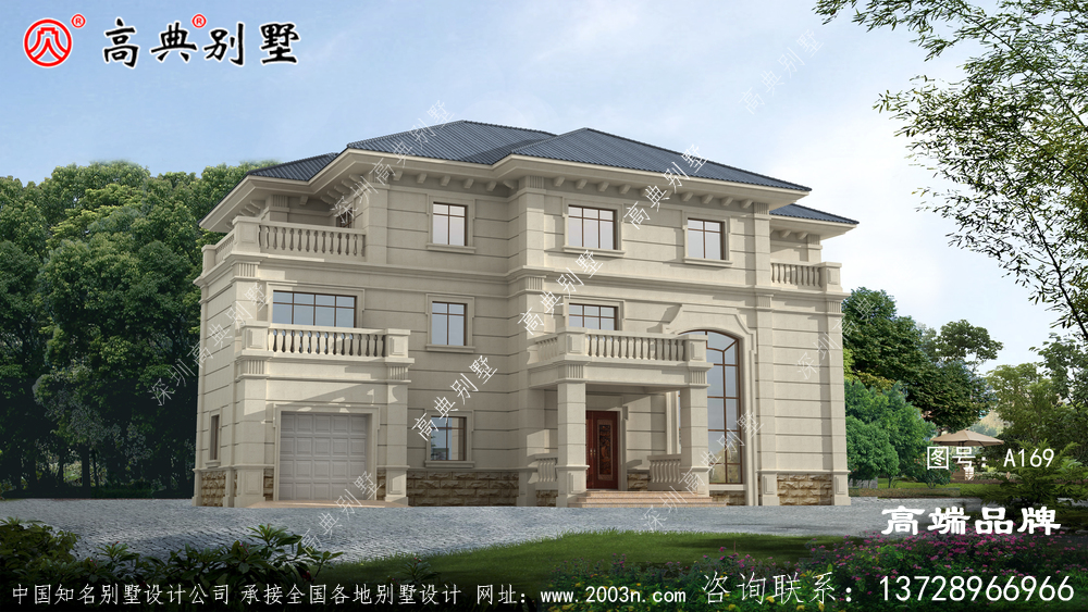 白色真石漆和灰色面磚巧妙搭配突破了往常歐式的傳統